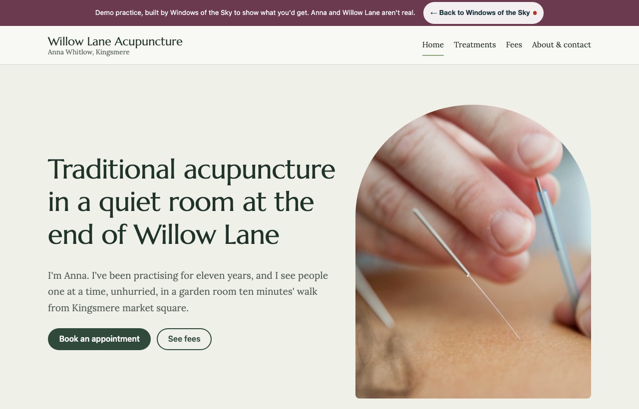 The Willow Lane Acupuncture homepage: a headline about a quiet treatment room beside a photo of needling